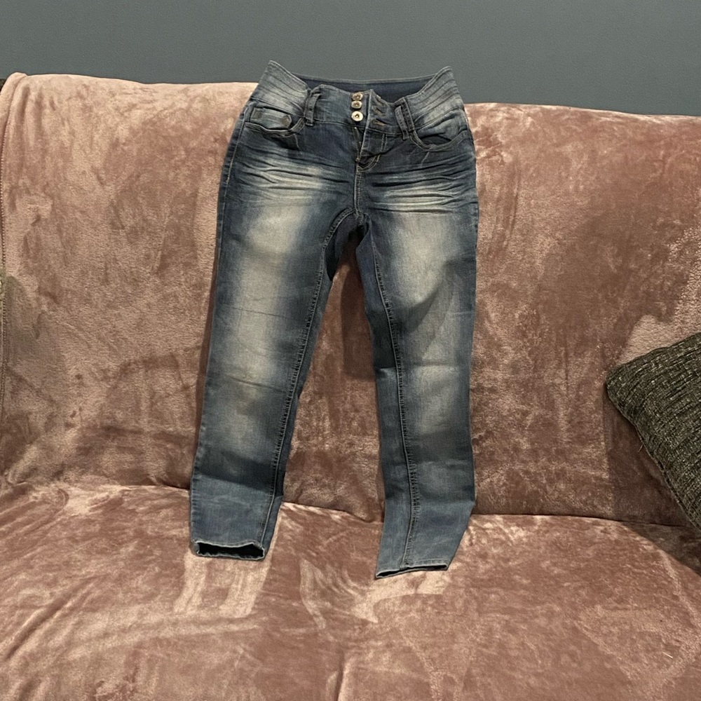 Blue Spice stone washed short size 3